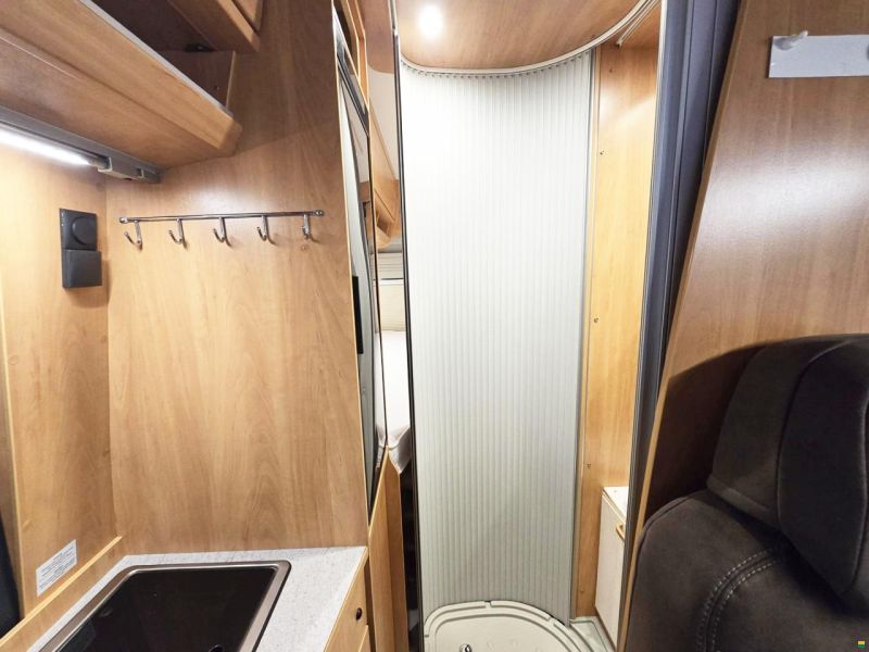 Pössl 640 2.3 MJ160 9-GANG AUTOMAT H3