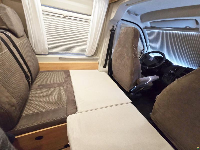 Pössl 640 2.3 MJ160 9-GANG AUTOMAT H3