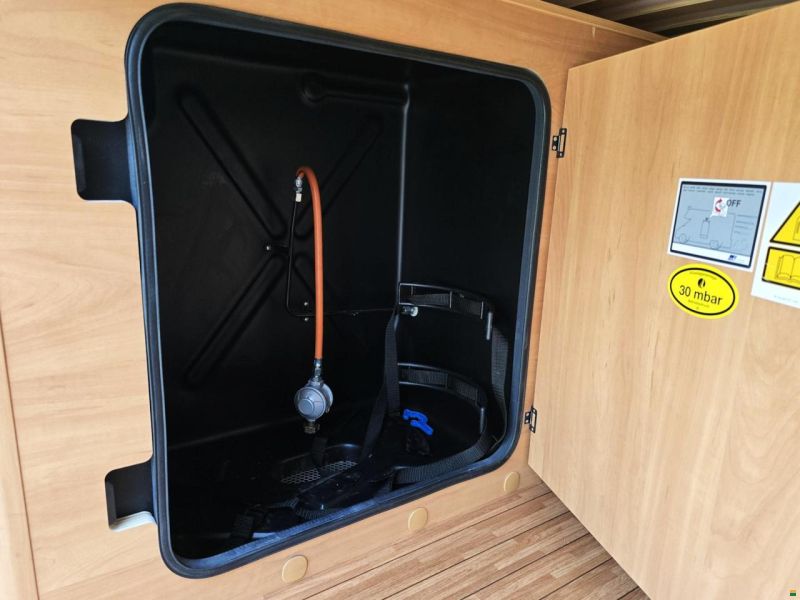 Pössl 640 2.3 MJ160 9-GANG AUTOMAT H3