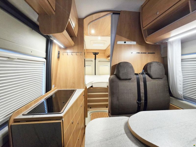 Pössl 640 2.3 MJ160 9-GANG AUTOMAT H3