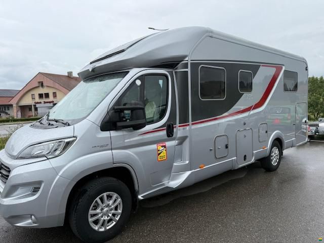 Bürstner IXEO T 736