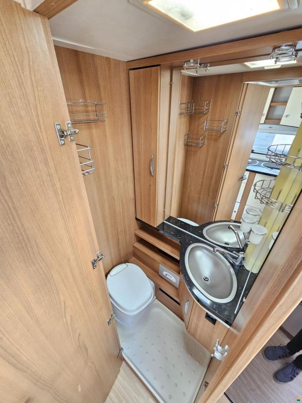 LMC Münsterland 503 E mit Eizelbett,Mover!