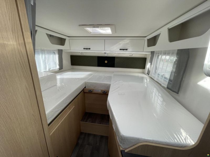 Sunlight Adventure T Ford 670S