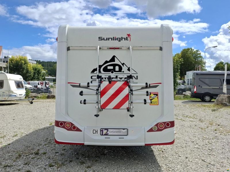 Sunlight T69S mit Queensbett