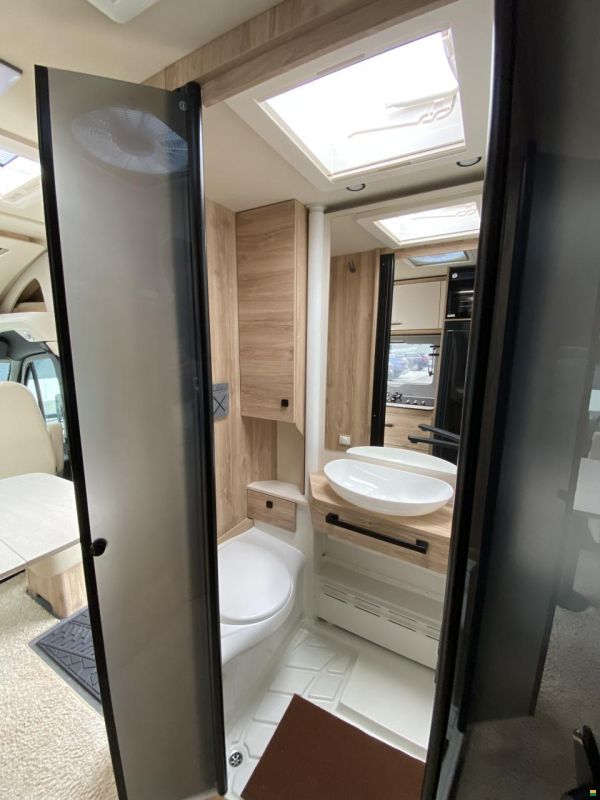 Eura Mobil Xtura XT 686 EF