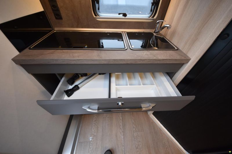 Hobby 460 SL De Luxe