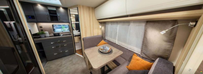 Hobby 460 SL De Luxe