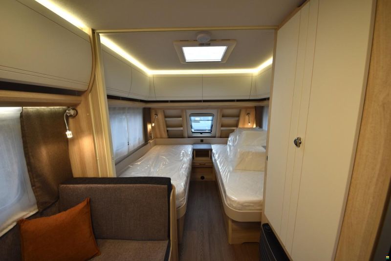 Hobby 460 SL De Luxe