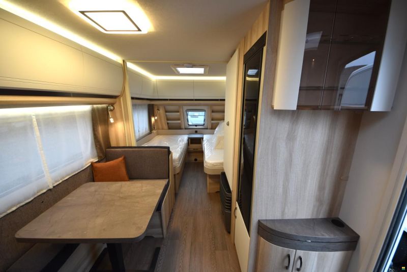 Hobby 460 SL De Luxe