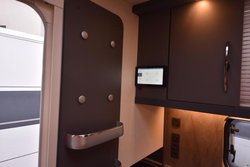 Hobby 460 SL De Luxe