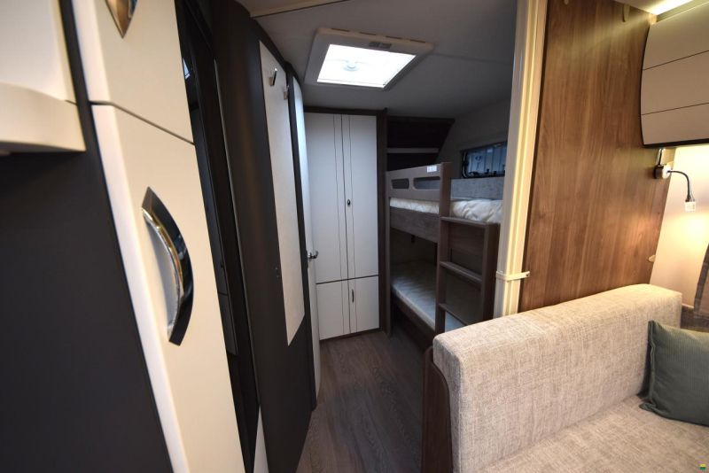 Hobby 545 KMF Excellent Edition