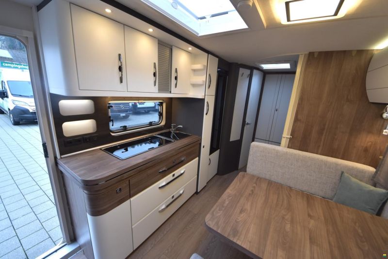 Hobby 545 KMF Excellent Edition