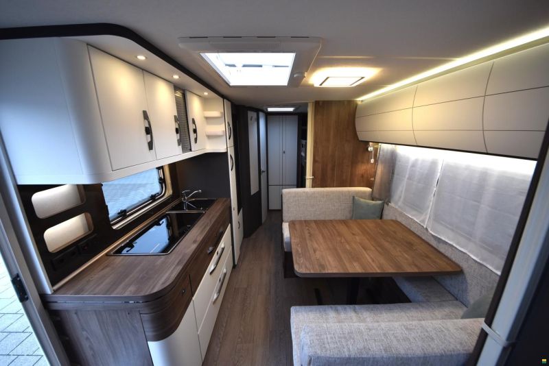 Hobby 545 KMF Excellent Edition