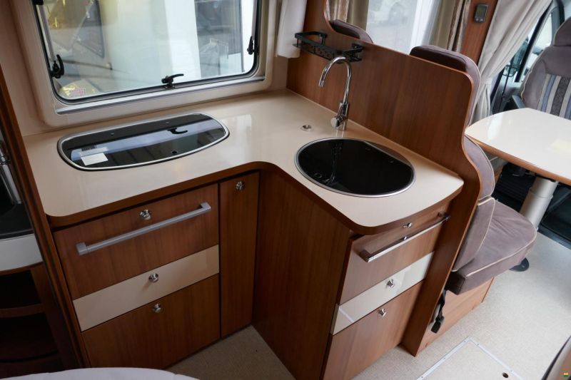 Eura Mobil Terrestra TT 670 SB