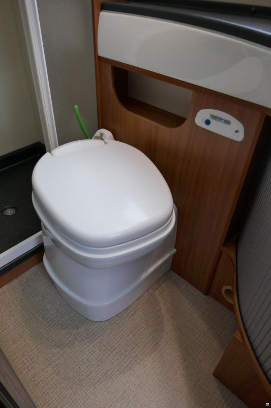 Eura Mobil Terrestra TT 670 SB