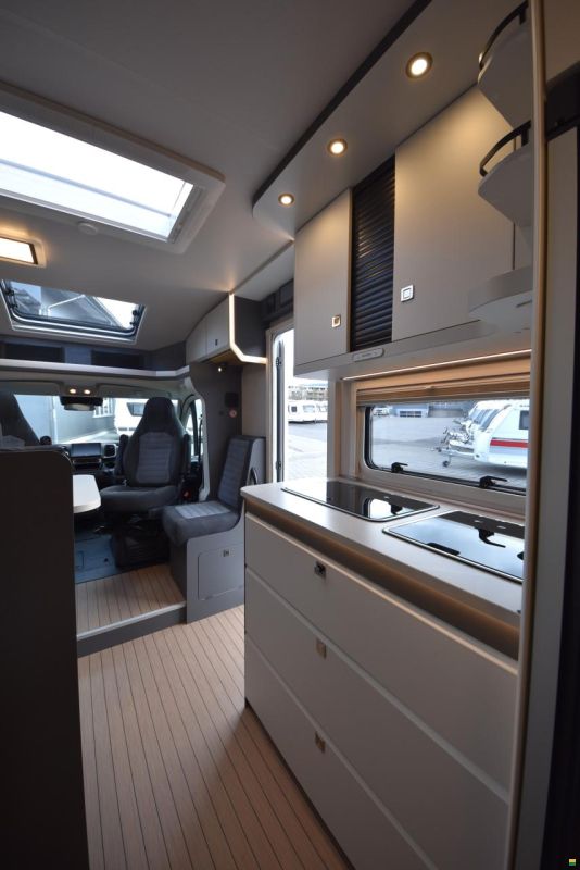 Hobby Prestige T 710 GE