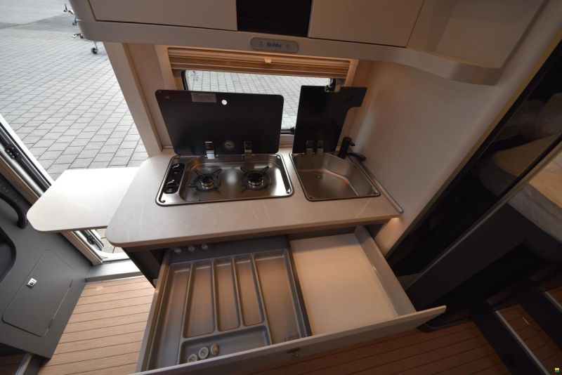 Hobby Prestige T 710 GE