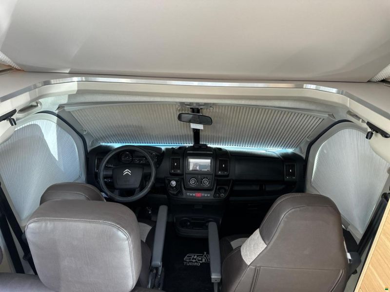 Adria Coral XL 600DP