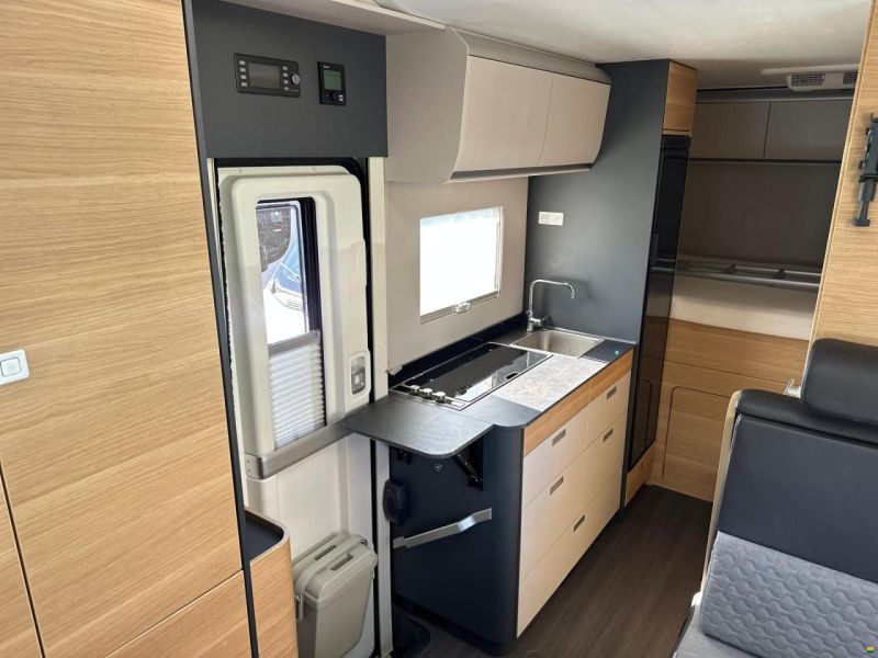 Adria Coral XL 600DP