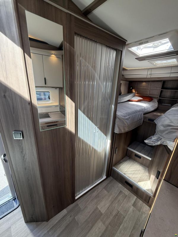 Kabe Novum 720 LGB Compact