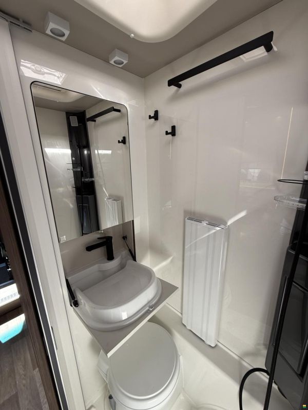 Kabe Novum 720 LGB Compact