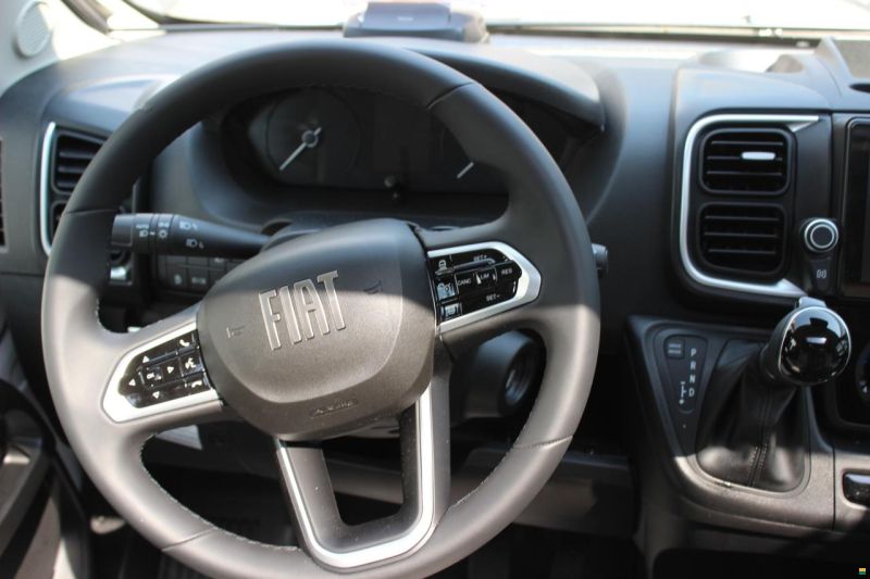 Knaus L!VE TI PLATINUM SELECTION 650 MEG (2025)