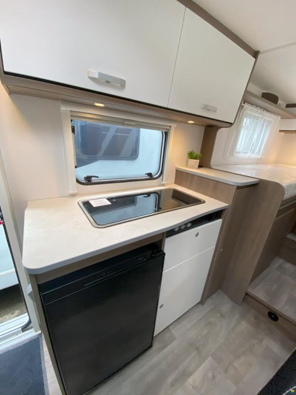 Carado V337, Citroen 2.2HDi 140PS Automat