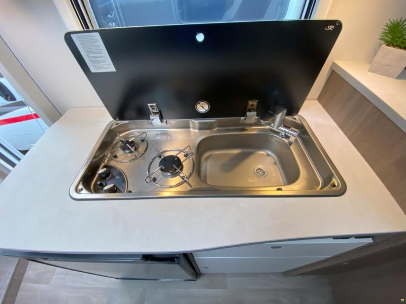 Carado V337, Citroen 2.2HDi 140PS Automat