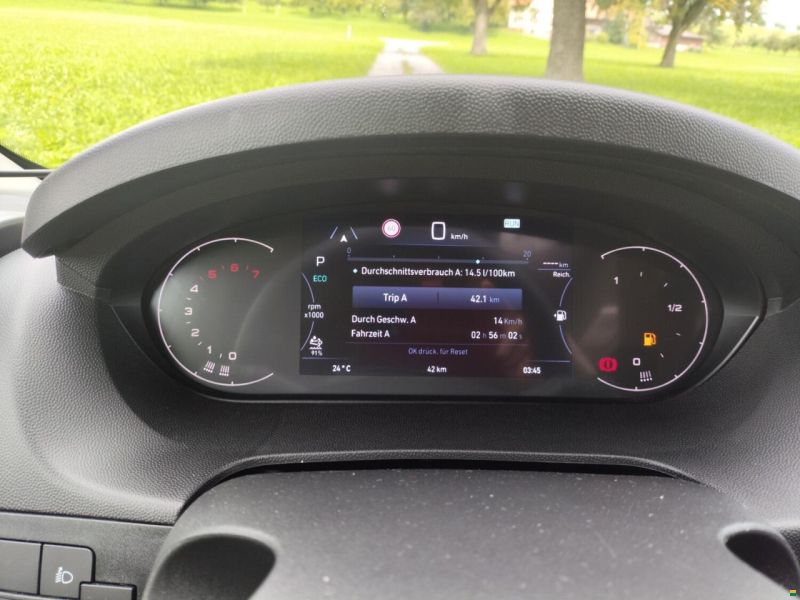 Megamobil Mega Lounge 640 Peugeot 180 PS