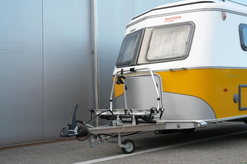 Eriba Touring 430 gelb