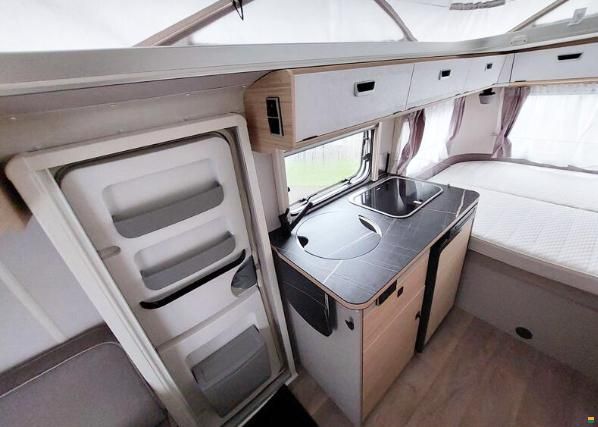 Eriba Touring 430 gelb