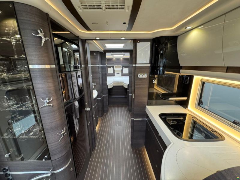 Concorde Charisma 900 LS