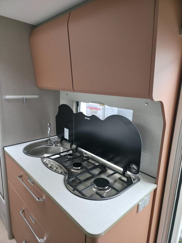 Bürstner Averso 560 TK Casa Pino