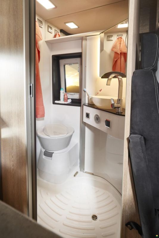 Pössl Summit 640 Citroen 180 PS