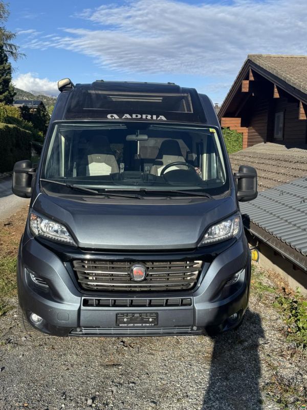 Adria Twin 600