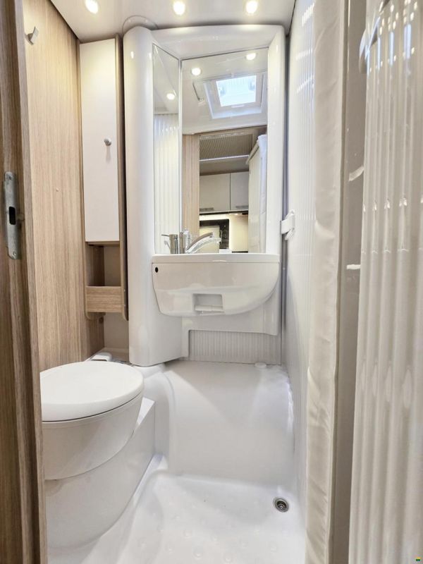 Sunlight T 67 S 2.2 MJ3 140