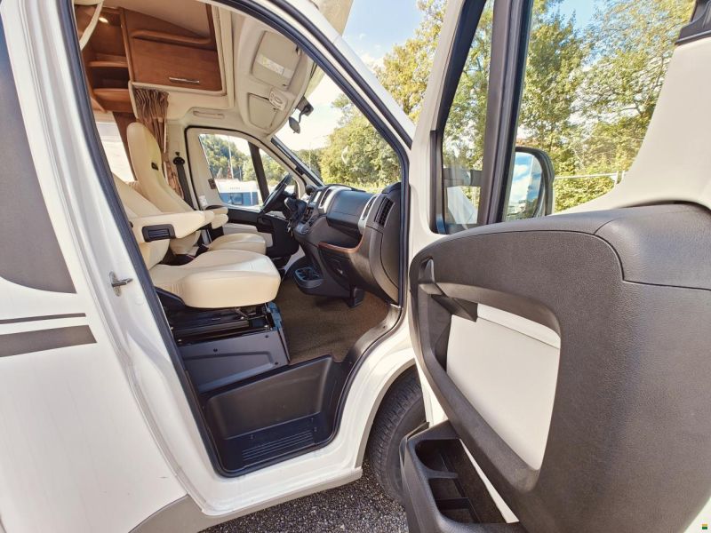 Carthago CHIC C-LINE T 4.8 - Automat 3.0d 177 PS