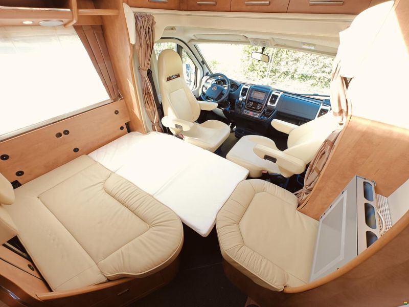 Carthago CHIC C-LINE T 4.8 - Automat 3.0d 177 PS