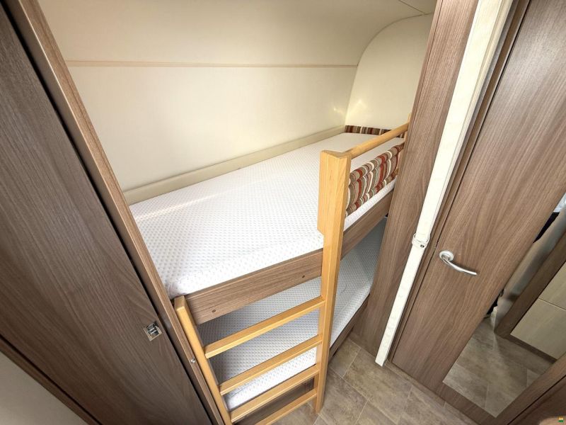 Bürstner Averso Top 500 TK