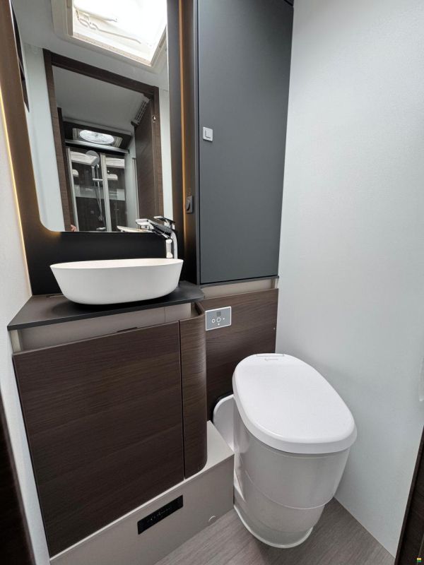 Adria Sonic Supreme 700 DL