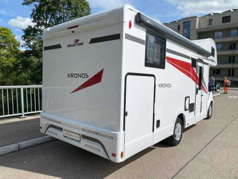 Roller Team Kronos 284 M, Ford 2.0TDCi 165PS Autom.