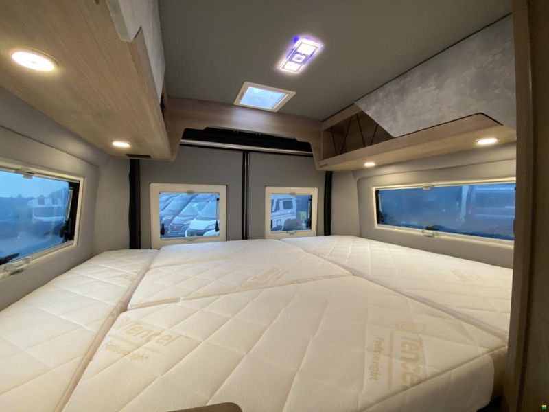 Robeta Womondo Siren