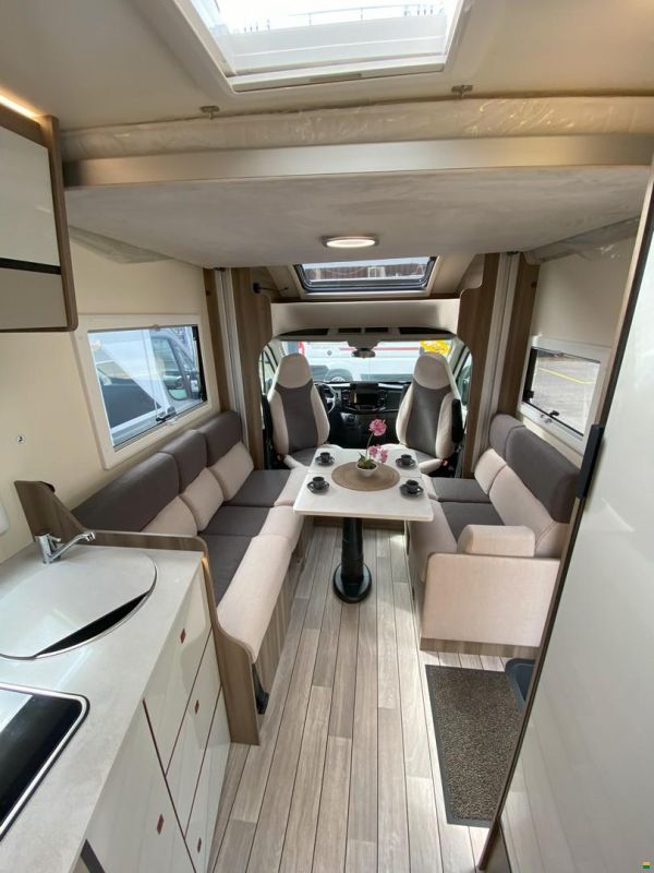 Roller Team Kronos Fit 230 TL, Ford 165PS Automat