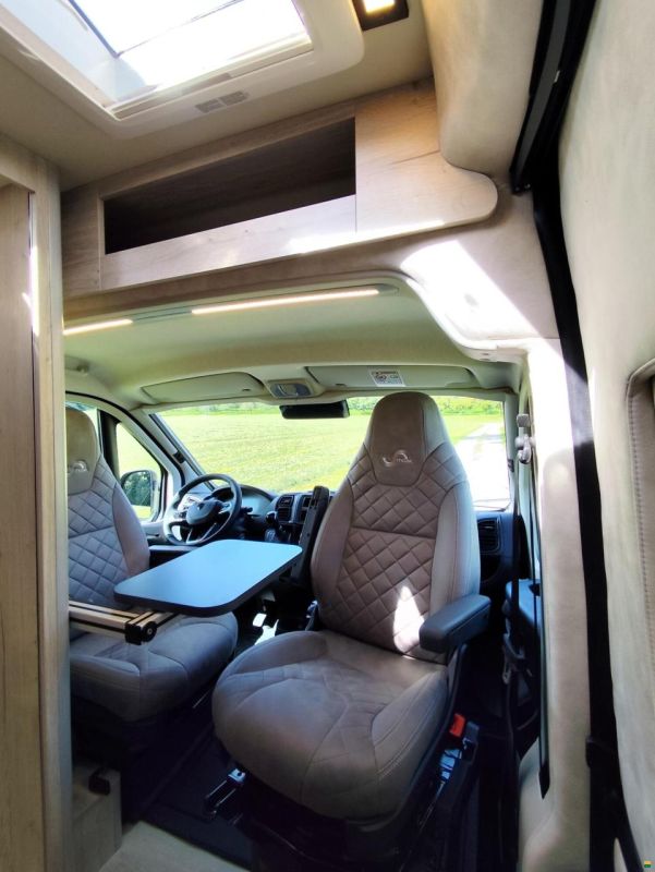 Megamobil Mega Classic 600 Twin Peugeot 180 PS