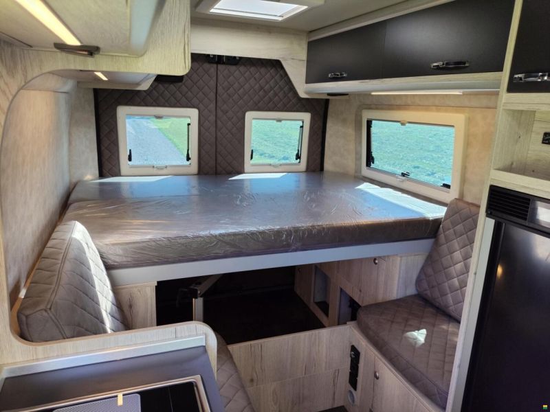 Megamobil Mega Classic 600 Twin Peugeot 180 PS