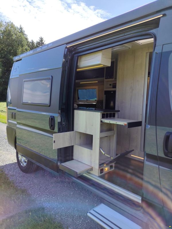 Megamobil Mega Classic 600 Twin Peugeot 180 PS