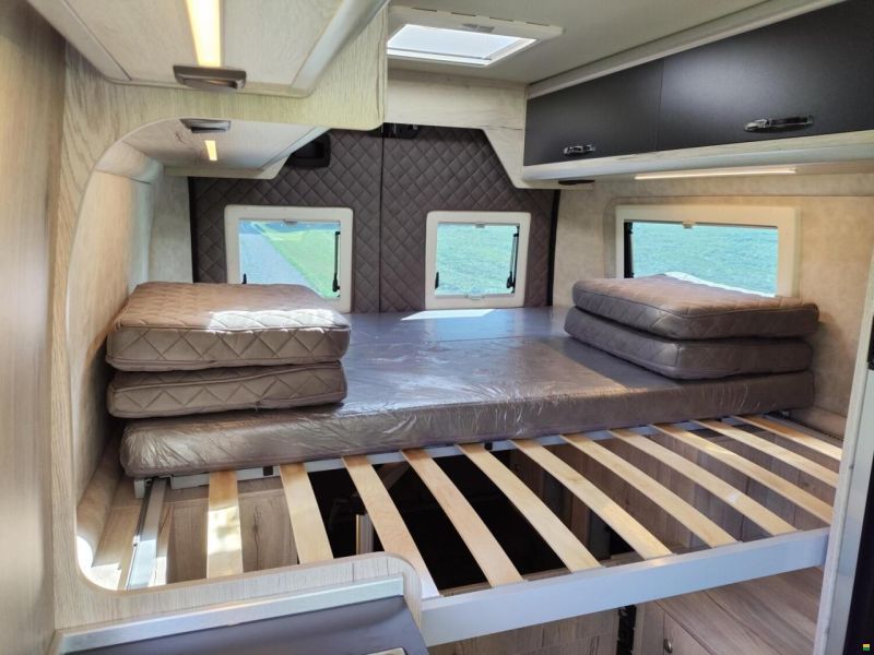 Megamobil Mega Classic 600 Twin Peugeot 180 PS