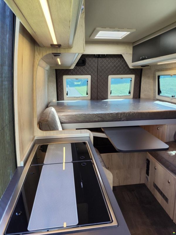 Megamobil Mega Classic 600 Twin Peugeot 180 PS