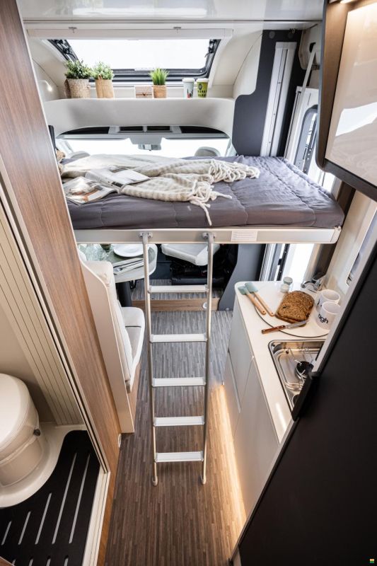 Elnagh Baron Compact 539 Ford 165 PS