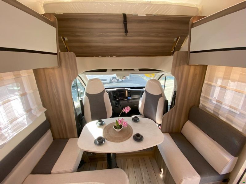 Roller Team Kronos 290 M, Ford 2.0TDCi 165PS Automat